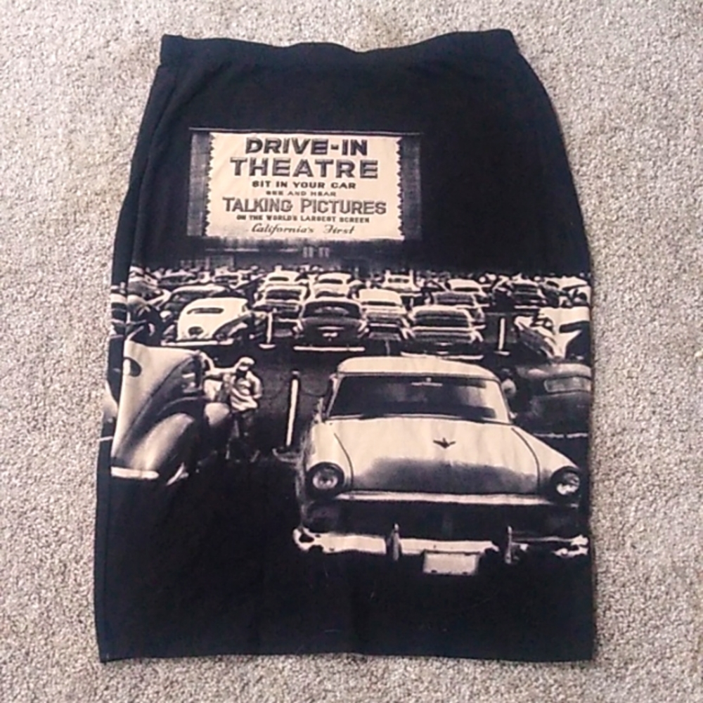 Stretchy Cotton Graphic Skirt